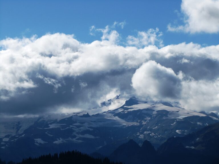 PCT Day 126: Bumping River & Mt Rainier NP