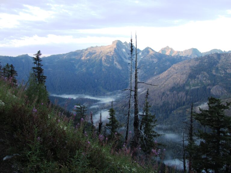 PCT Day 132: Alpine Lakes to Cathedral Pass