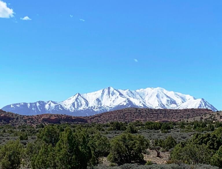 HDT Day 18: Over the Henry Mountains